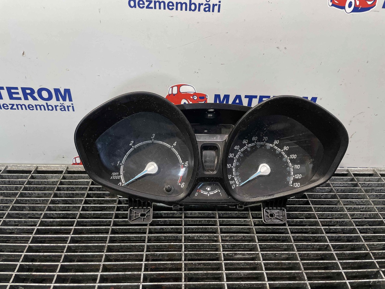 CEAS BORD FORD TRANSIT COURIER 1.5 TDCI 