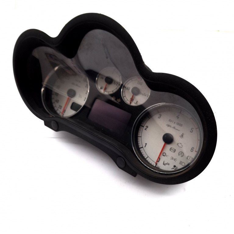 Ceas Bord / Instrument De Bord Alfa Romeo Gt (937) 2003-2010 1.9 Jtd 937 A5.000 Motorina Europa - Afisaj In Km Motorina 110080304091, 156071292, 1206070285 Vdo