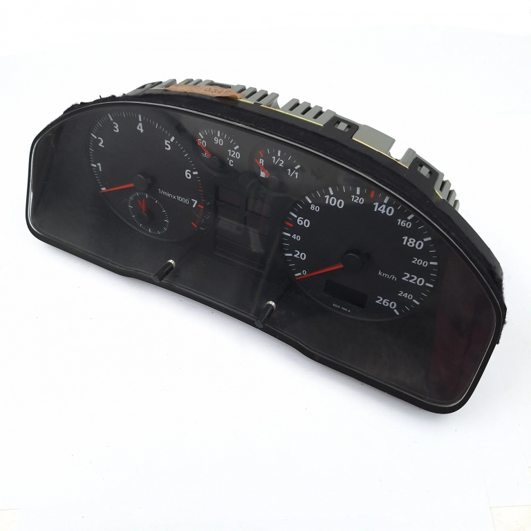 Ceas Bord / Instrument De Bord Audi A4 B5 (8D) 1994-2001 1.6 Ahl Benzina Europa - Afisaj In Km Benzina 88311225, 88311230, 3743, 8D0190A Vdo