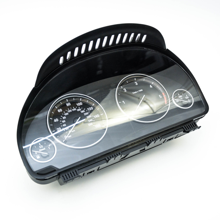 Ceas Bord / Instrument De Bord Bmw 5 - F10, F18, F11 2009-2017 520 D N47 D20 C Motorina Anglia - Afisaj Mile Si Km 9227616, 9227616-01, 2059562, 2059562-05 Johnson Controls