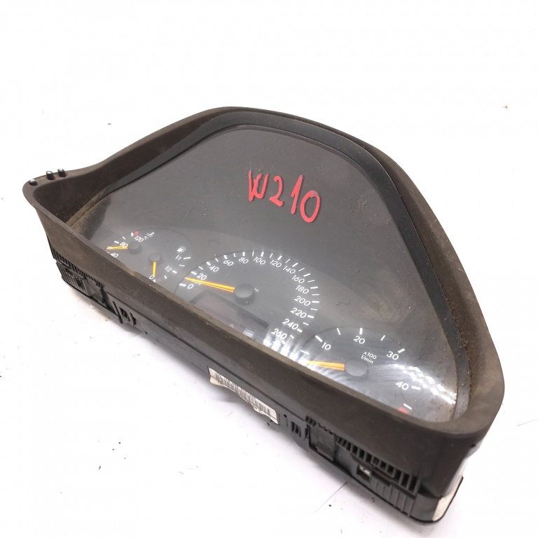Ceas Bord / Instrument De Bord Europa - Afisaj In Km,motorina Mercedes-Benz E-CLASS (W210) 1995 - 2003 Motorina 110008915006, A2105405248, 97001357, 110.008.915006, 88311281