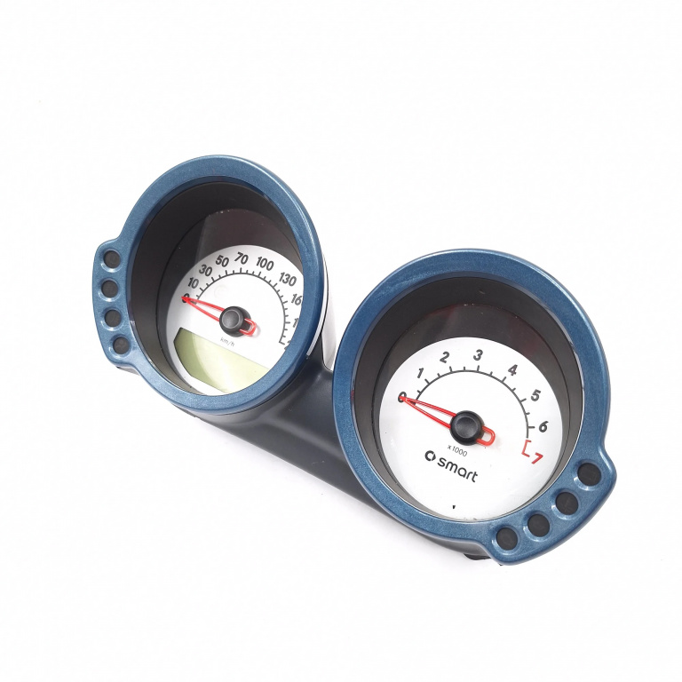 Ceas Bord / Instrument De Bord Europa - Afisaj In Km,benzina Smart FORFOUR (454) 2004 - 2006 Benzina A4545404311, PMN902299, T1002794203, T279420107945, 1041552, DE10014