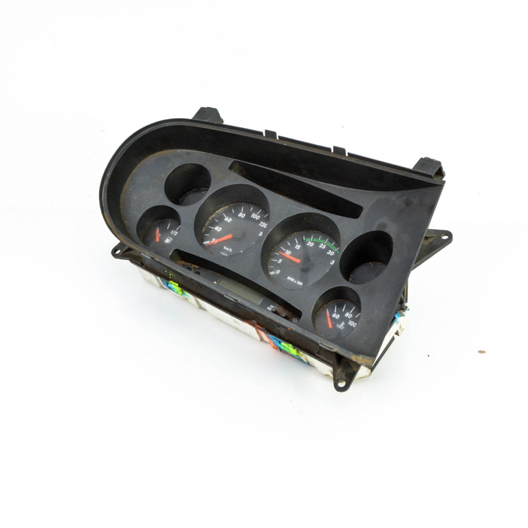 Ceas Bord / Instrument De Bord Europa - Afisaj In Km Iveco DAILY 3 1997 - 2006 Motorina 504008187