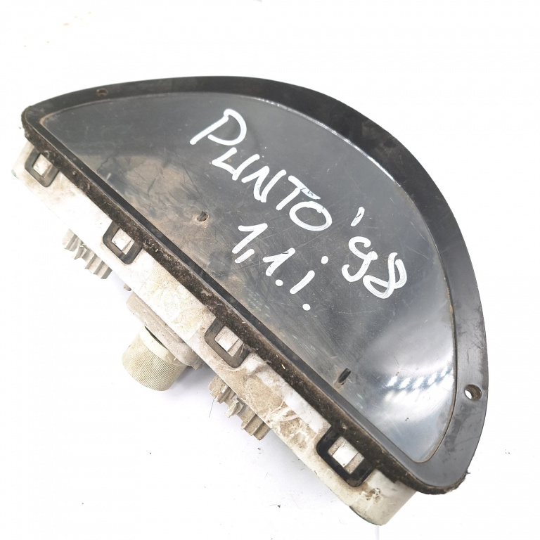 Ceas Bord / Instrument De Bord Fiat Punto (176) 1993-1999 55 1.1 176 A6.000 Benzina Europa - Afisaj In Km Benzina 6062190030, 606219001, 606219003 Veglia