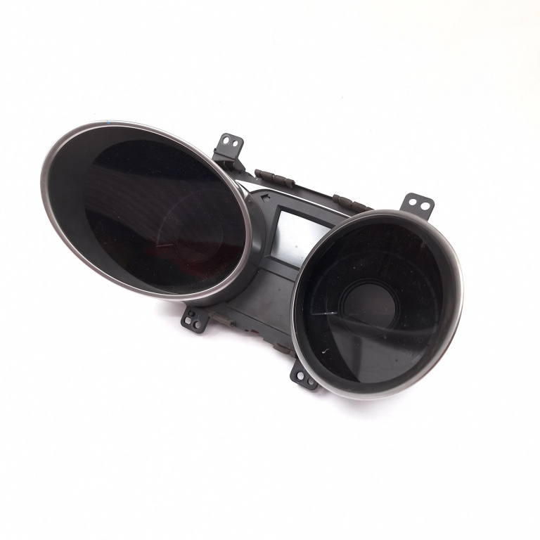 Ceas Bord / Instrument De Bord Hyundai Ix35 (Lm, El, Elh) 2009-2015 2.0 Crdi 4Wd D4Ha Motorina Anglia - Afisaj Mile Si Km 940072Y481, 111101