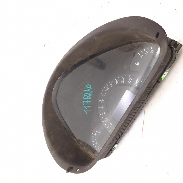 Ceas Bord / Instrument De Bord Mercedes-Benz C-Class (W203) 2000-2007 Europa - Afisaj In Km Motorina 87001411, 88311323