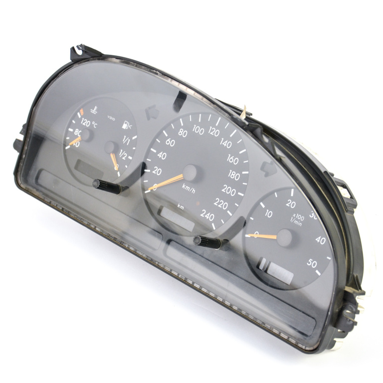 Ceas Bord / Instrument De Bord Mercedes-Benz Ml / M-Class (W163) 1997-2005 Ml 400 Cdi (163.128) Om 628.963 Motorina Europa - Afisaj In Km Motorina A1635405811, 15422384 Vdo