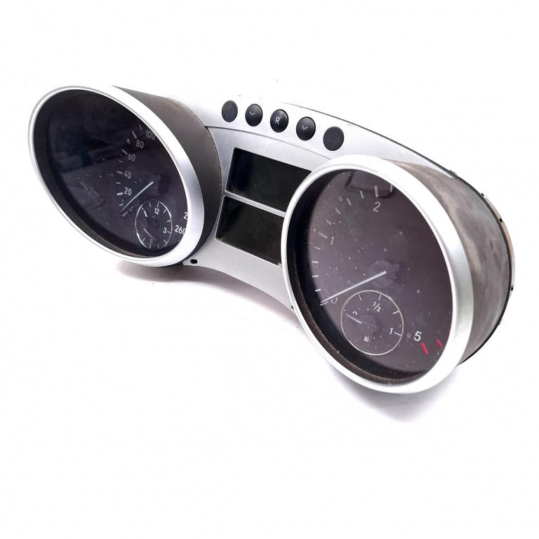 Ceas Bord / Instrument De Bord Mercedes-Benz Ml / M-Class (W164) 2005-2011 Ml 320 Cdi 4-Matic (164.122) Om 642.940 Motorina Europa - Afisaj In Km Motorina A2C53280905, A2514405211, A2C53168071E, 003598 Vdo