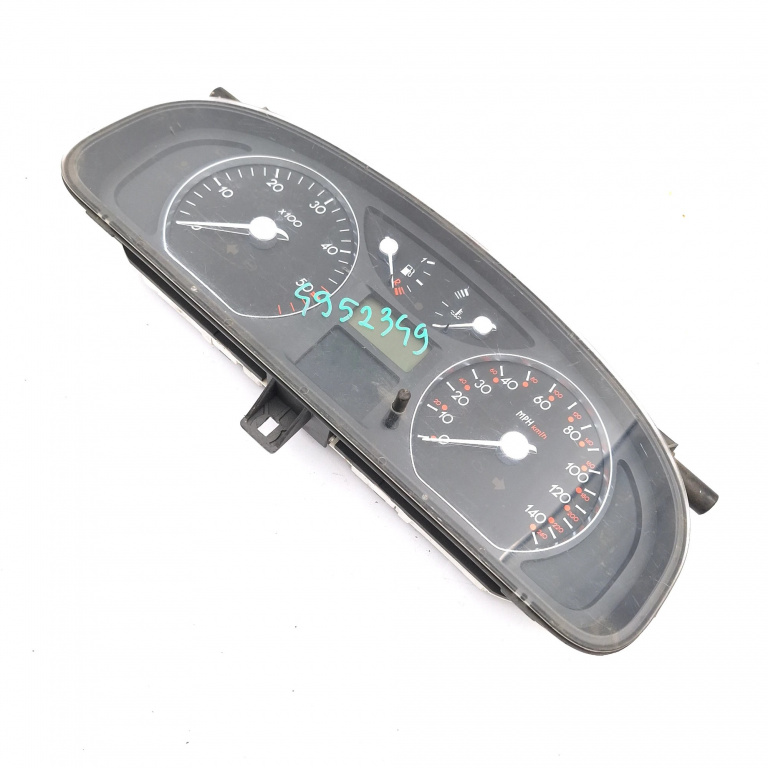 Ceas Bord / Instrument De Bord Renault Laguna 2 2001-2007 1.8 16V (Bg04, Bg0B, Bg0C, Bg0V) F4P 770 Benzina Anglia - Afisaj Mile Si Km Benzina 8200263358, 501018290093, 8952399, 501018890083, 6R1Nhta2