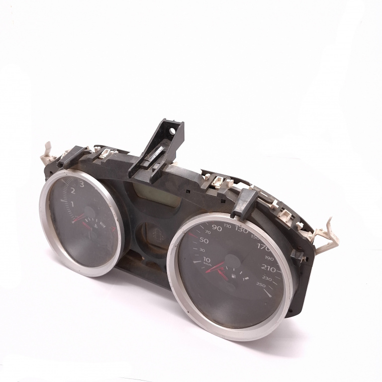 Ceas Bord / Instrument De Bord Renault Megane 2 2002-2010 Europa - Afisaj In Km 4Ajb050778, 8200702527, 8200702527F, Vp5Rpf14B115Ak, Vp5Rpf-14B115-Ak