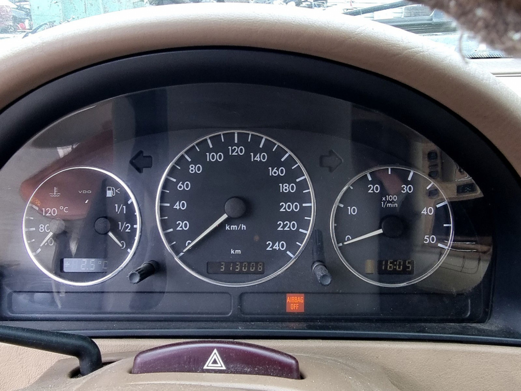 Ceas bord Mercedes Clasa ML (W163) [Fabr 1998-2005] 2.7 CDI 612963 120KW / 163CP