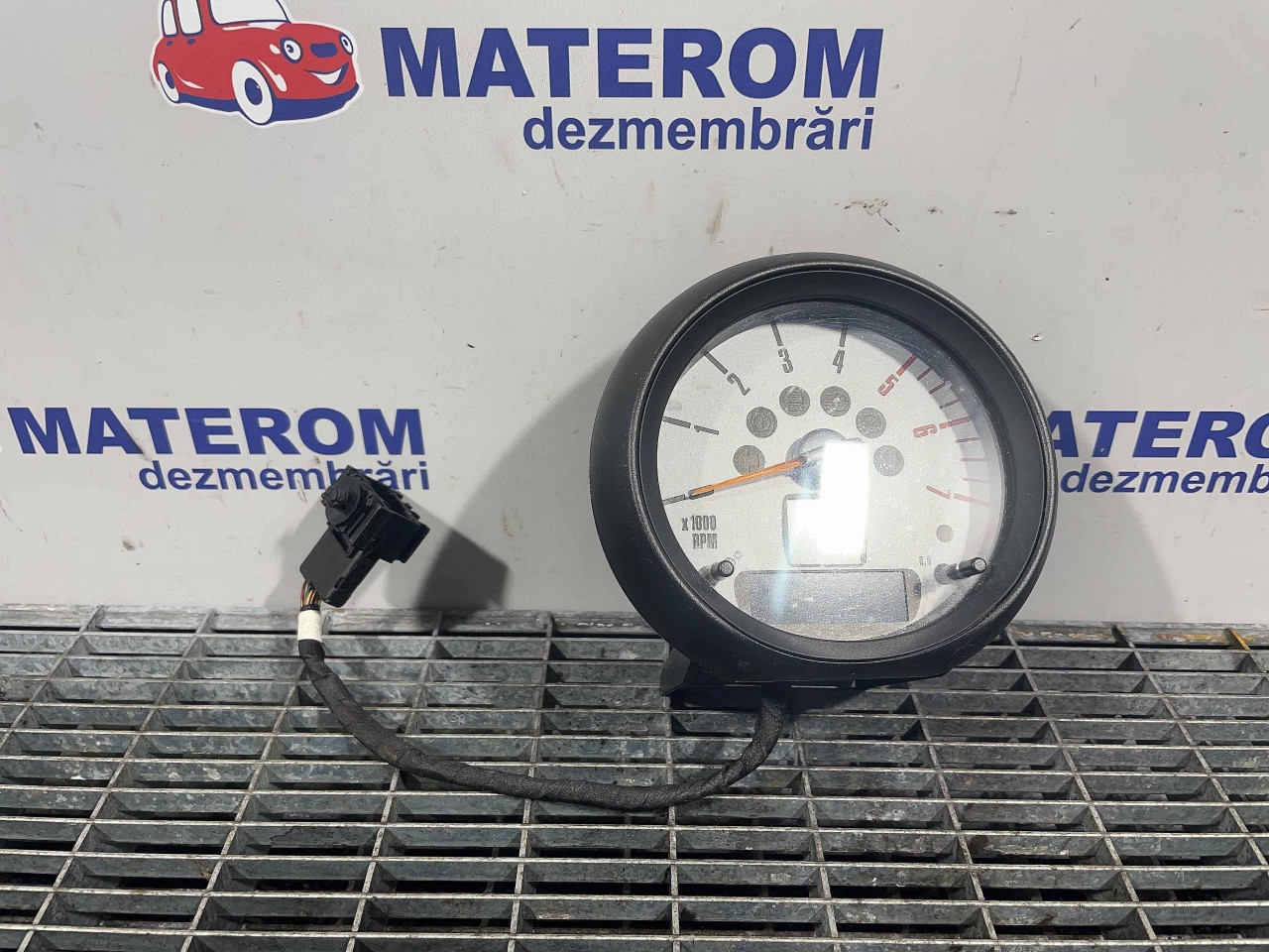 CEAS BORD MINI COUNTRYMAN 1.6 D - (2010 2017)