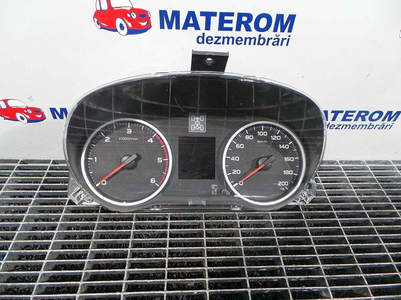 CEAS BORD MITSUBISHI L200 2.4 D - (2015 2019)