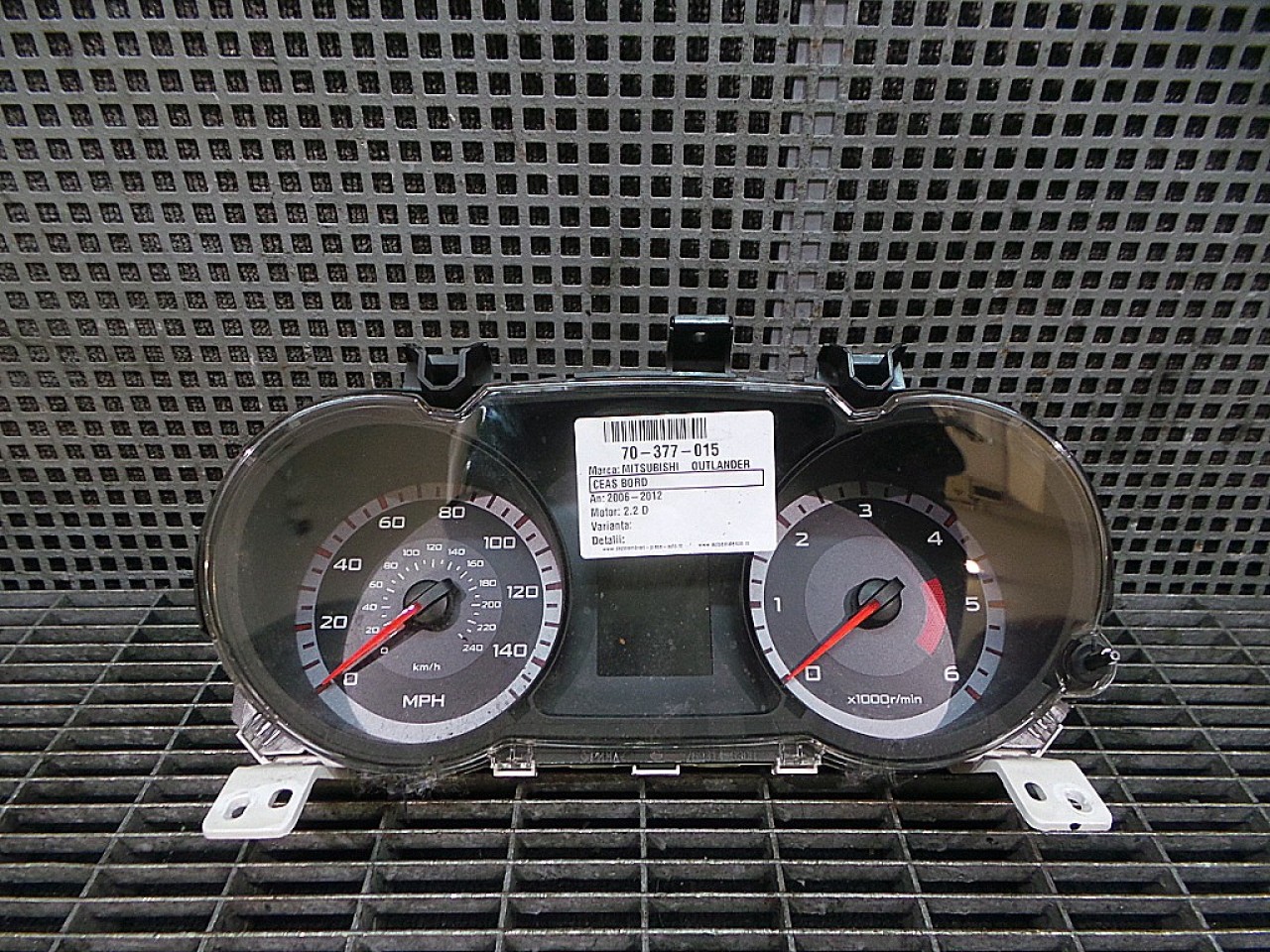 CEAS BORD MITSUBISHI OUTLANDER 2.2 D - (2006 2012)
