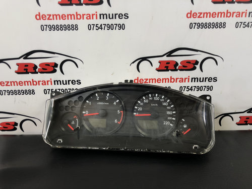 Ceas bord Navara D40 argintiu automat sedan 2006 (cod intern: 99753)