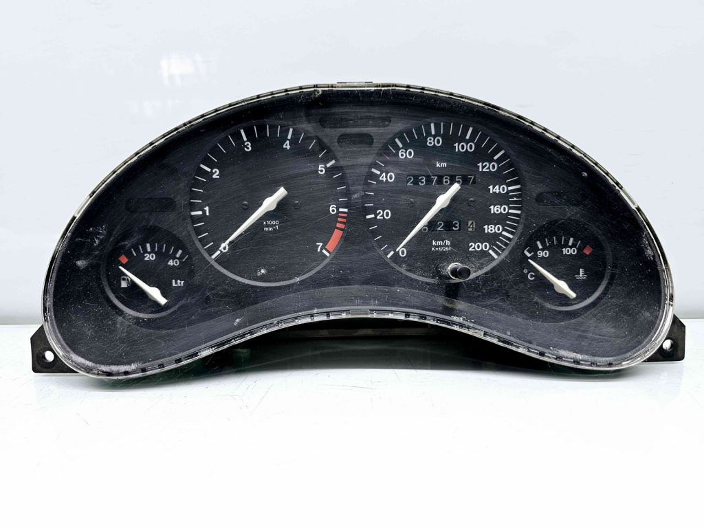 Ceas bord Opel Corsa B [Fabr 1993-2002] 81117906