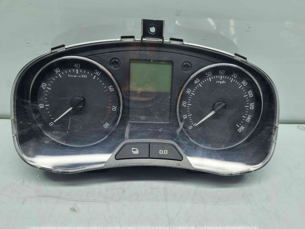 Ceas bord Skoda Fabia 2 (5J, 542) [Fabr 2007-2014] 5J0920911E
