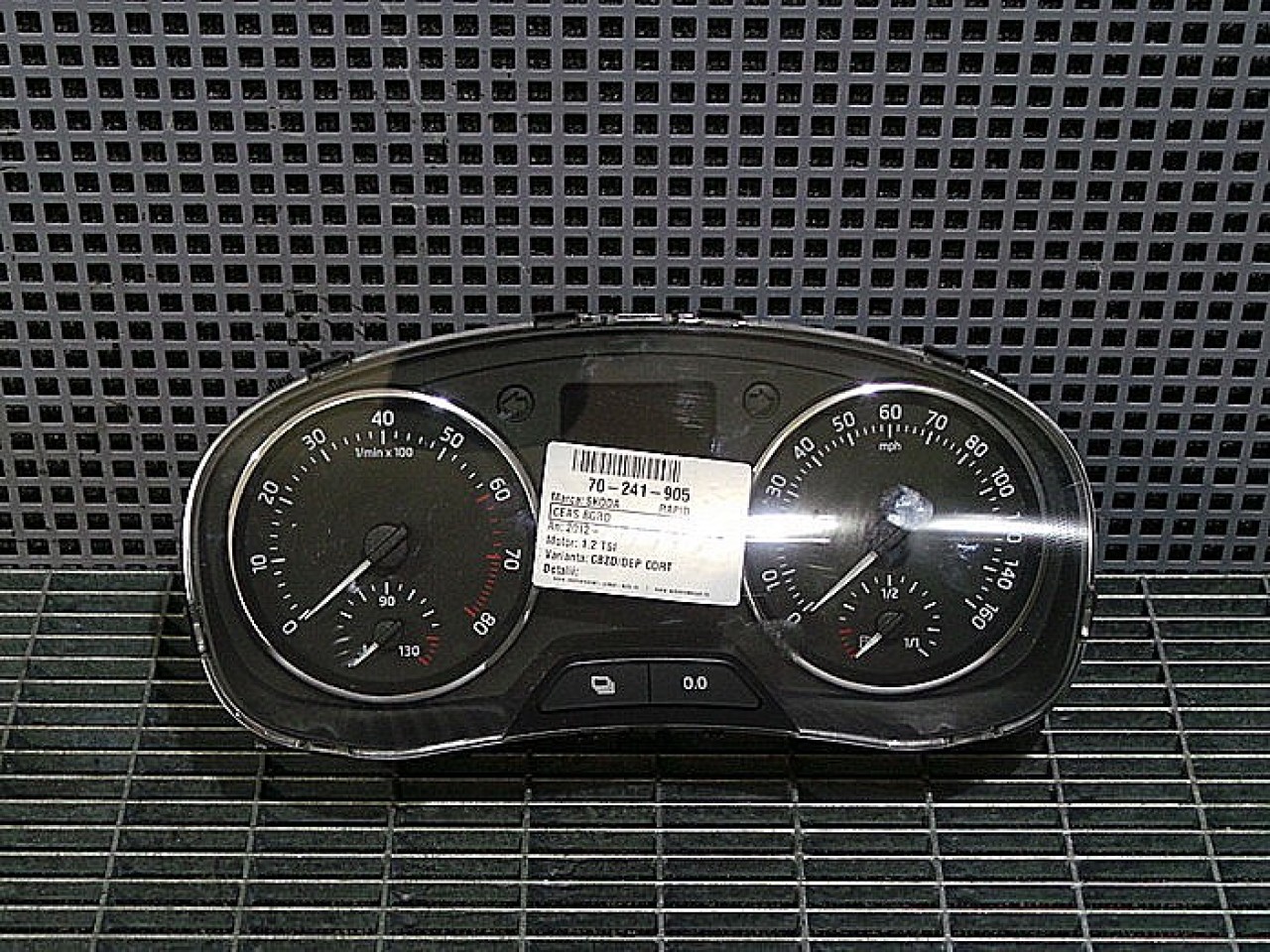 CEAS BORD SKODA RAPID RAPID 1.2 TSI - (2012 2017)