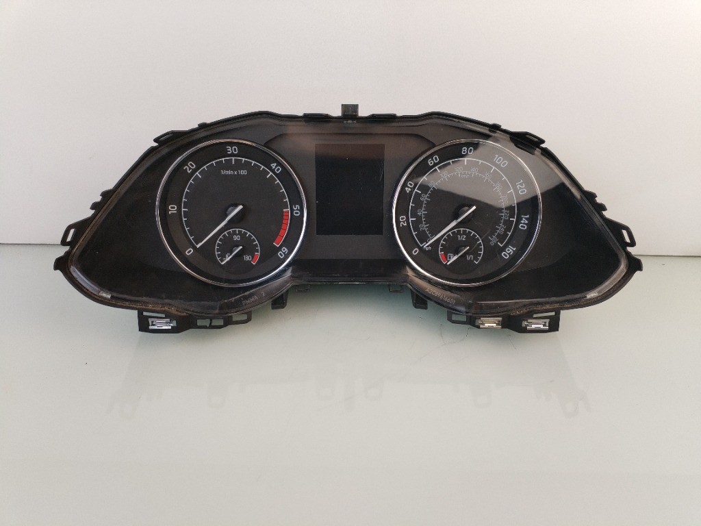 Ceas bord Skoda Superb 3 1.6 tdi DCXA 3V0920941A