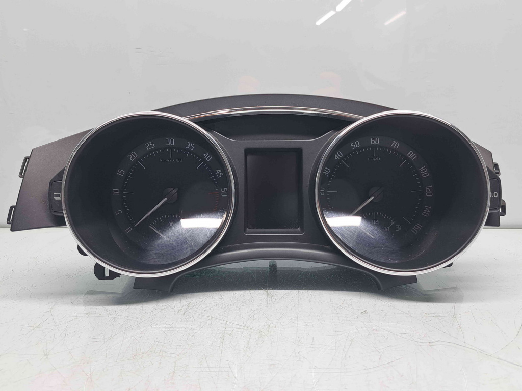 Ceas bord Skoda Superb II Combi (3T5) Facelift [Fabr 2009-2015] 3T2920941K