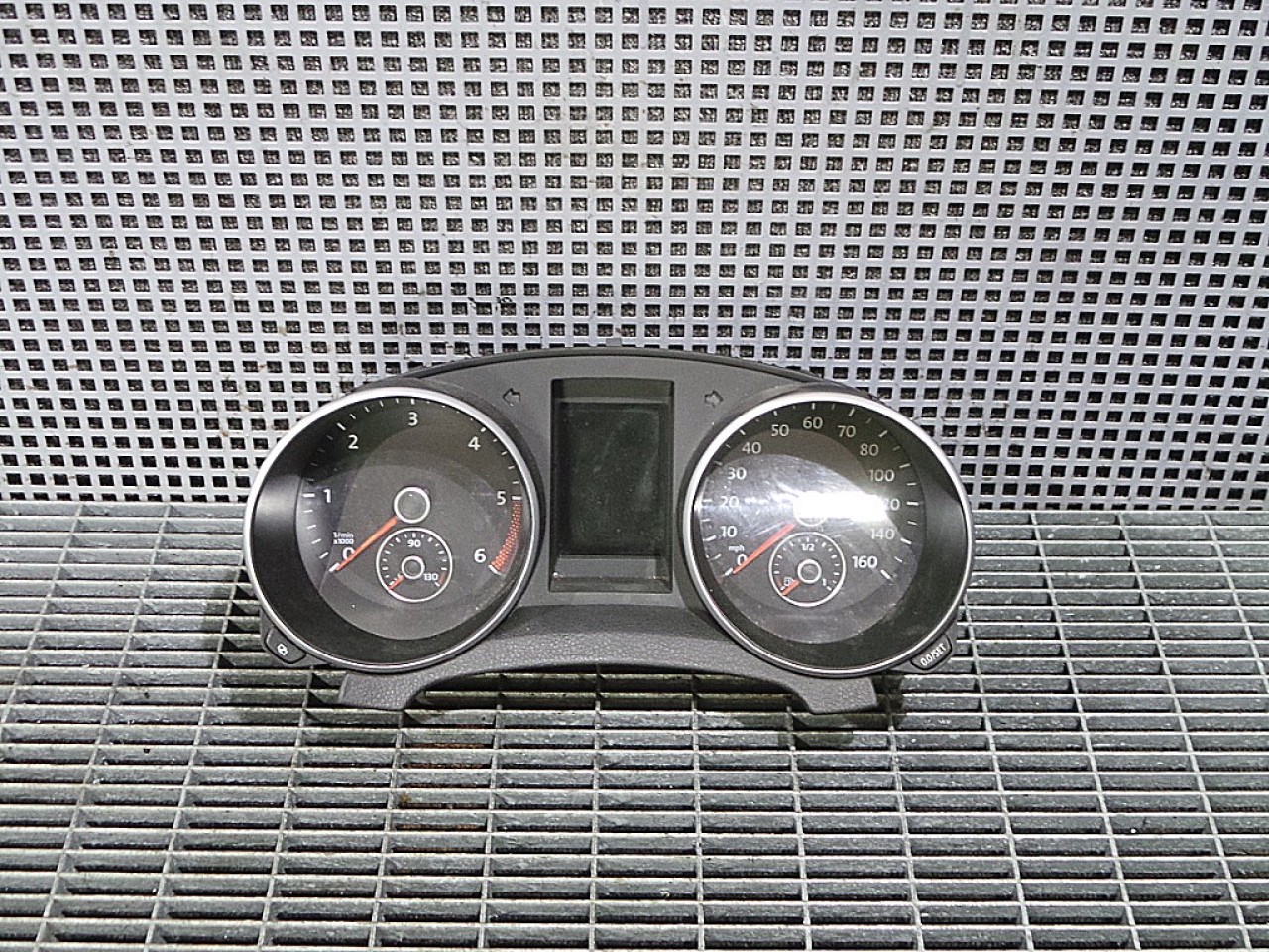 CEAS BORD VW GOLF VI 1.6 TDI - (2008 2012)