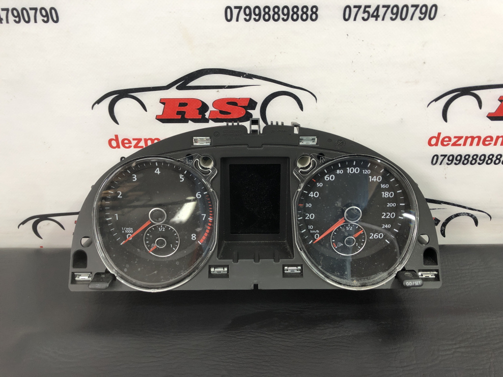 Ceas bord VW Passat B7 Limuzina 1.4 TSI multifuel sedan 2011 (3AA920870B)