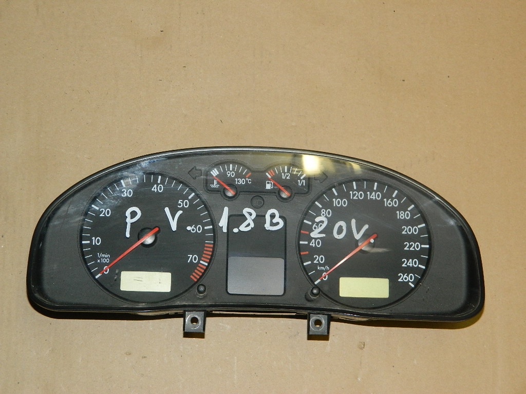 Ceas bord Vw Passat V 1.8B 20V