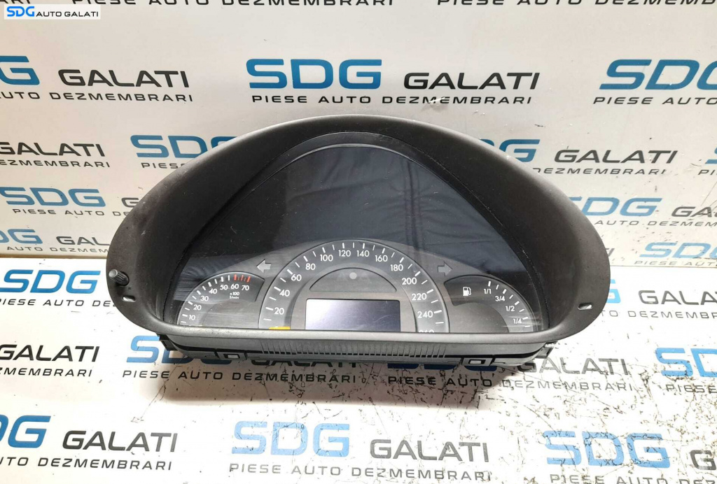 Ceas Ceasuri Cluster Instrumente Bord Mercedes Clasa C Class W203 C200 Kompressor 2000 - 2007 Cod A2035400711 [N0411]
