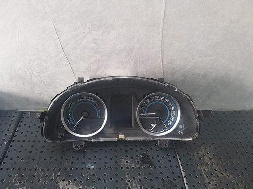 Ceasuri bord 1.8 hybrid toyota auris e18 838000zw30