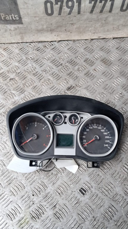 Ceasuri bord 1.8 TDCI cod KKDA Ford Focus 2 an 2009 cod 8V4T-10849-GG