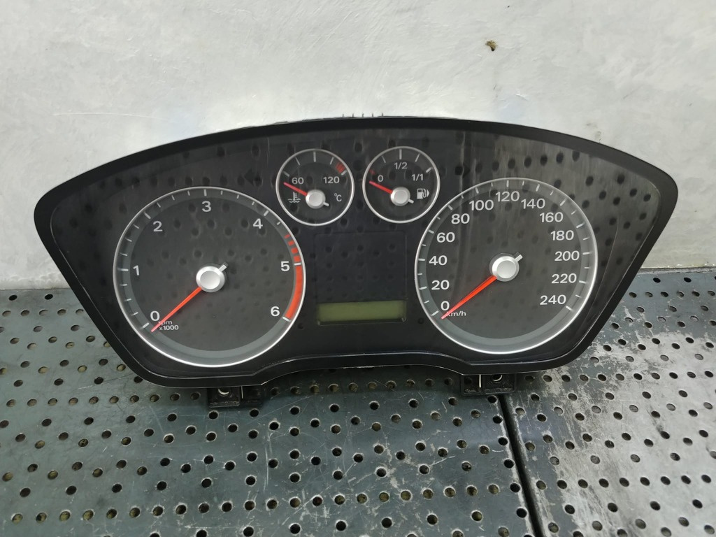 Ceasuri bord 1.8 tdci fod focus 2 3m5f-10a855-a 3m5f-10841-b