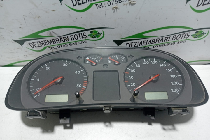Ceasuri bord 3B0 920 805 E Volkswagen VW Passat B5 [1996 - 2000] Sedan 4-usi 1.9 TDI MT (110 hp)