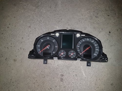 Ceasuri bord 3c0920871 a2c53144889 vw passat b6 2005-2009
