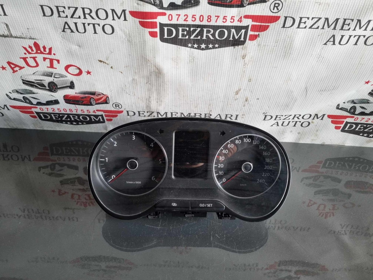 Ceasuri bord 6R0920861D VW Polo V (6R, 6C) 1.4 TSI 150 cai