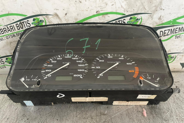 Ceasuri bord 87 001323 Volkswagen VW Polo 3 6N [1994 - 2001] Variant wagon 1.6 MT (75 hp)