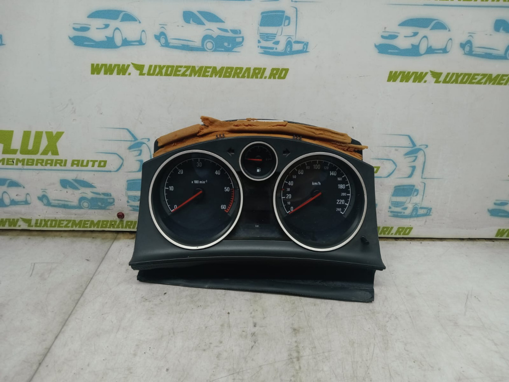 Ceasuri bord a2c53164392 Opel Astra H [2004 - 2007]