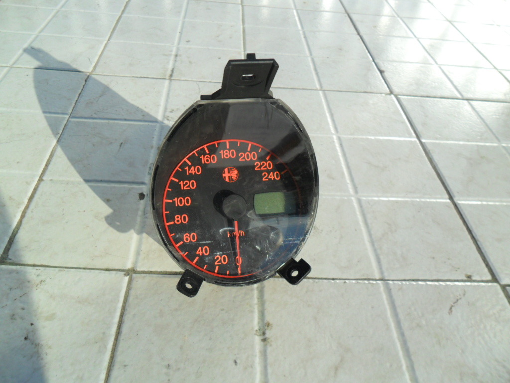 Ceasuri bord Alfa Romeo 156