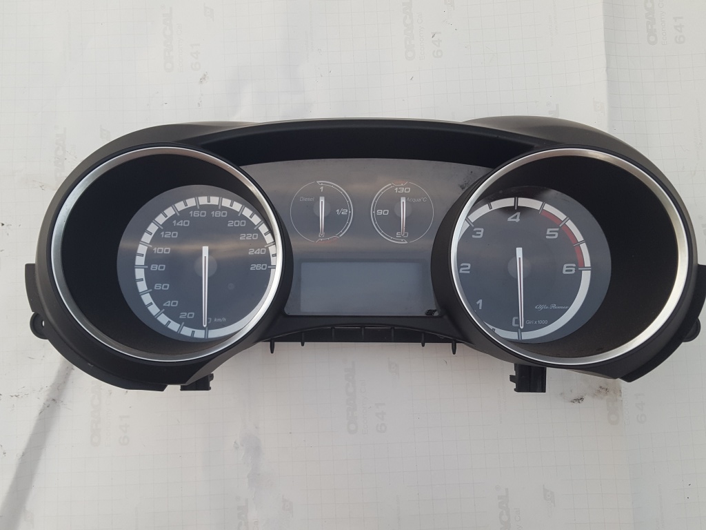 Ceasuri Bord Alfa Romeo Giulietta Diesel 2011