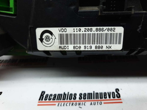 Ceasuri bord AUDI A4 8D0919880NX / 1100088860028D0919880NX / 110008886002