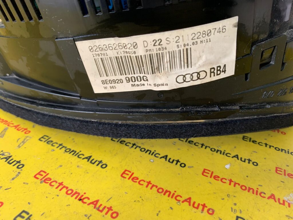 Ceasuri bord Audi A4, 8E0920900G, 0263626020,