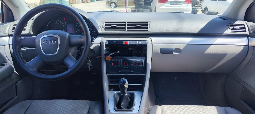 Ceasuri bord Audi A4 B7 2.0 TDI cod motor BRE 140CP/103KW transmisie manuala 6+1 cod HCF an 2006