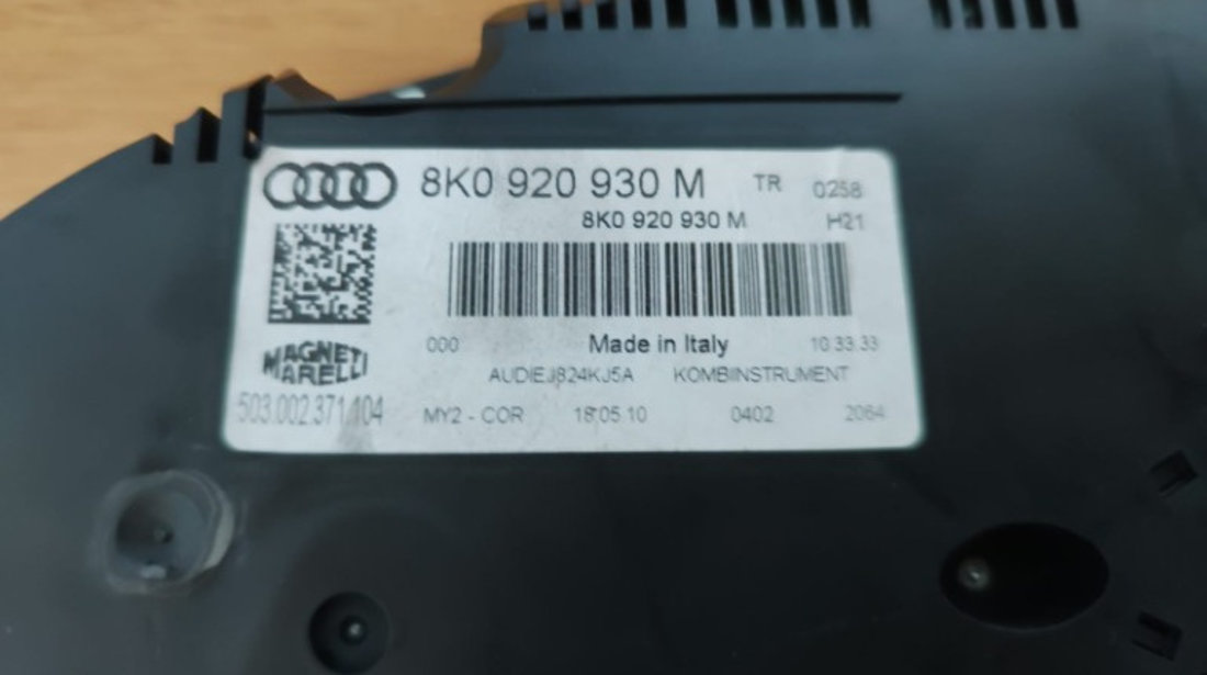 Ceasuri bord Audi A4 B8 1.8 TFSI cod motor CDH 160 cp / 118KW transmisie manuala an 2011,cod 8K0920930M