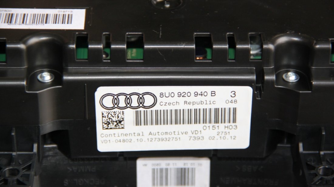 Ceasuri bord Audi Q3 8U 2.0 TFSI cod: 8U0920940B model 2013