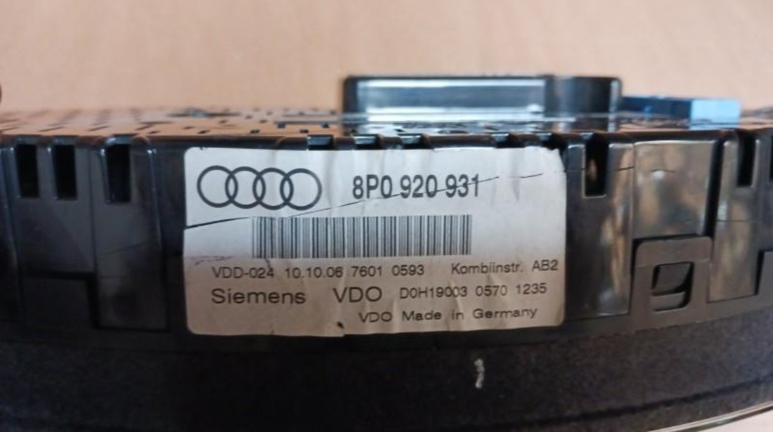 Ceasuri bord Audi Q5 (2008->) [8R] 8r0920931