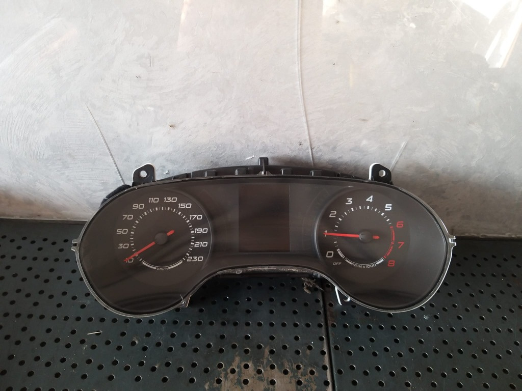 Ceasuri bord benzina fiat tipo 356 357 a2c17819101 00521015240