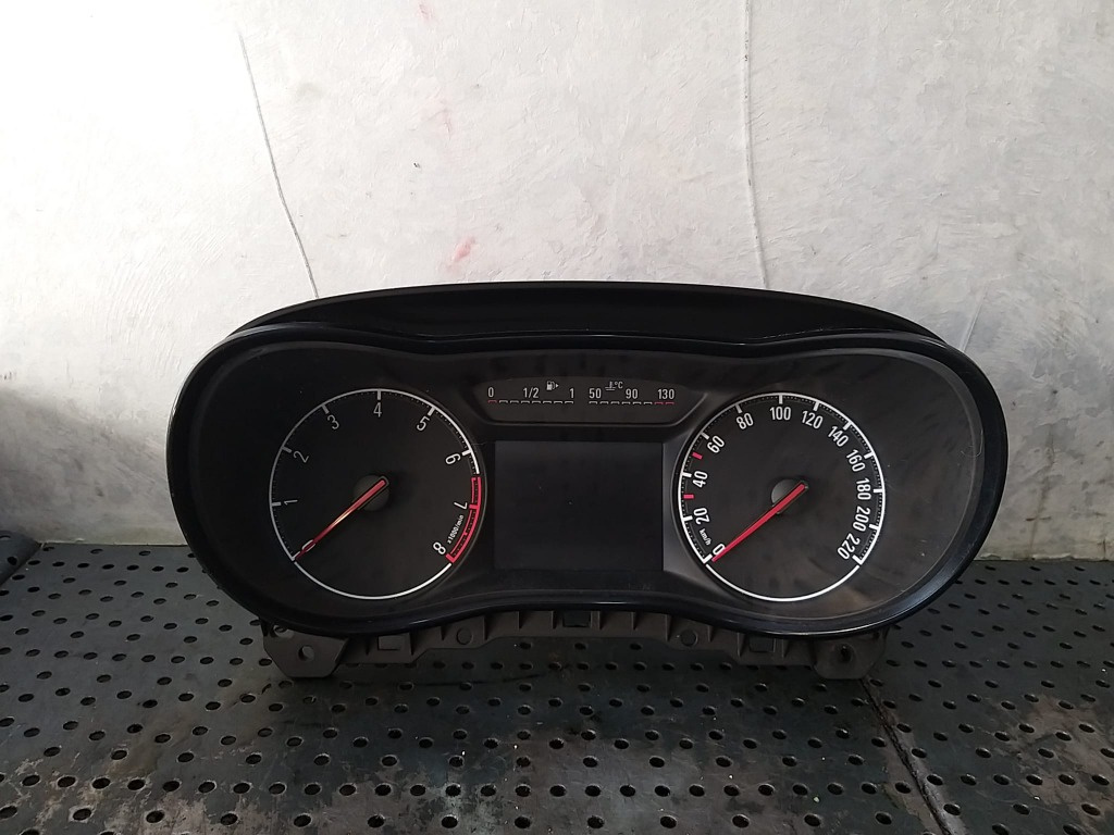 Ceasuri bord benzina opel corsa e x15 13499775 367030224