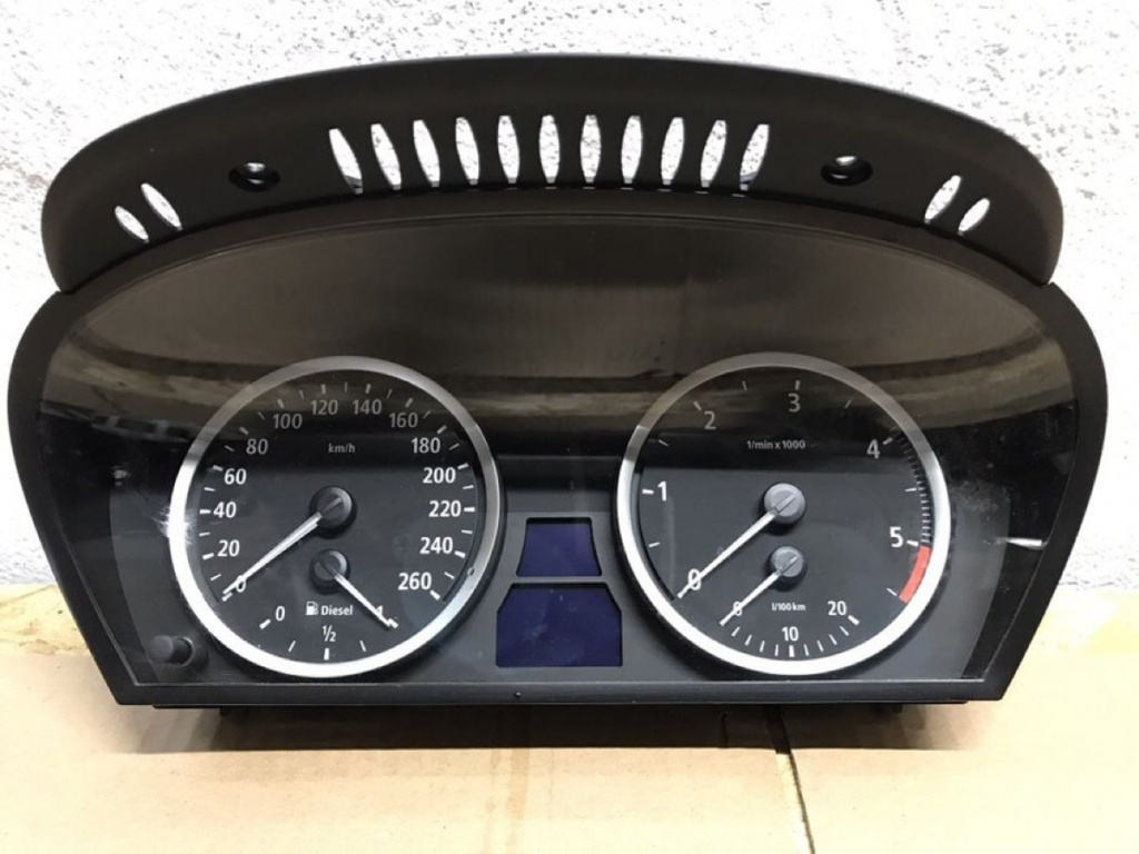 Ceasuri bord Bmw 525 d combi 2006 (9135253)