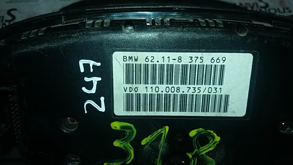 Ceasuri bord BMW E39 SERIE 5 62.11-8 375 669 / 62 11 8 375 669 / 62118375669 / 110.008.735/031 / 110 008 735 031 / 11000873503162.11-8 375 669 / 62 11 8 375 669 / 62118375669 / 110.008.735/031 / 110 008 735 031 / 110008735031