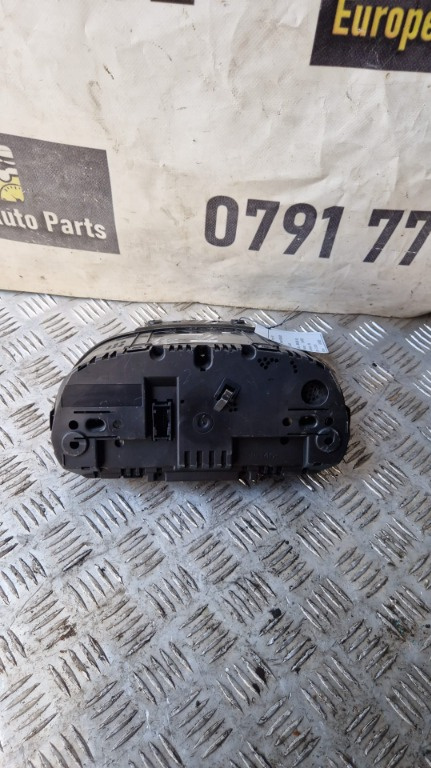 Ceasuri bord BMW seria 1 E87 E81 2.0 D an 2011 143 Cp