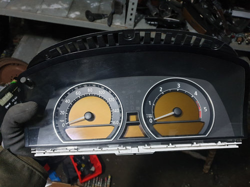 Ceasuri Bord BMW Seria 7 Facelift E65 E66 3.0 d 2008 cod 62.11-9140815